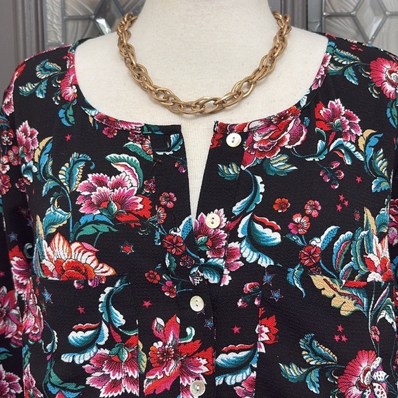 Fig and Flowers Floral Popover Tunic Blouse - Picture 2 of 9